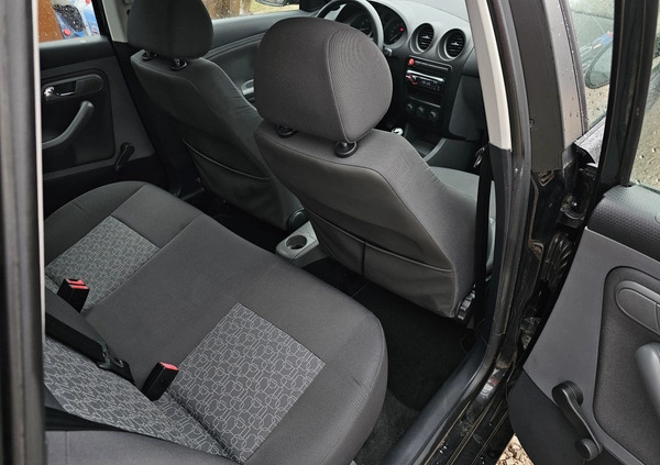 Seat Ibiza cena 10500 przebieg: 220000, rok produkcji 2007 z Żyrardów małe 67